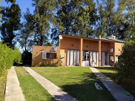 Casa Amoblada Y Equipada , Tres Dormitorios Y Pileta 
