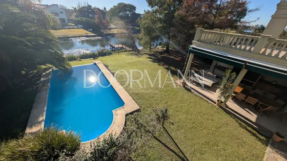 Casa En Venta A La Laguna Castores Nordelta