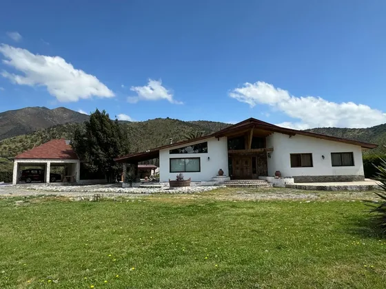 Parcela Con Amplia Casa Ubicada En Naltagua, Isla De Maipo