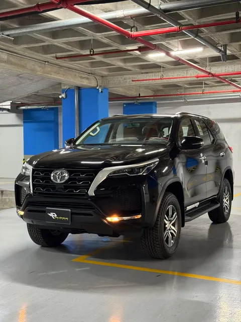 Toyota Fortuner Exr