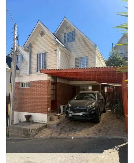 Quilpue, Paso Hondo. Casa De 3 Pisos