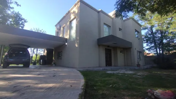 Casa En Paso Del Rey 5 Ambientes A Estrenar Con Piscina