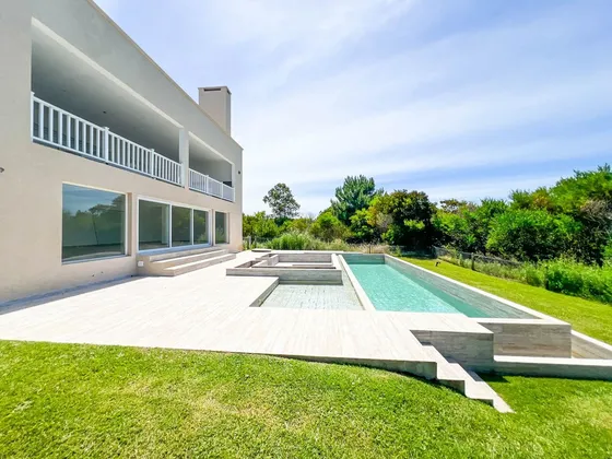 Casa Venta Piscina Ecuestre Costa Esmeralda