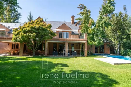 Vende Casa En Condominio Los Trapenses En Lo Barnechea
