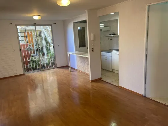 Depto 1er Piso Cerca Metro Bueras, Listo Para Habitar, Maipú