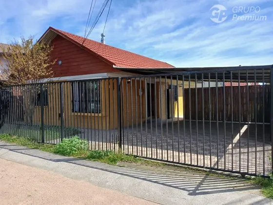 Casa En Venta De 3 Dorm. En Linares