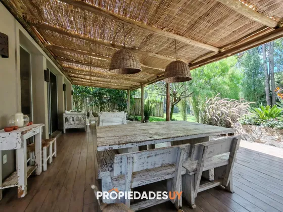 Casa En Venta Y Alquiler Anual En Barrio Privado 