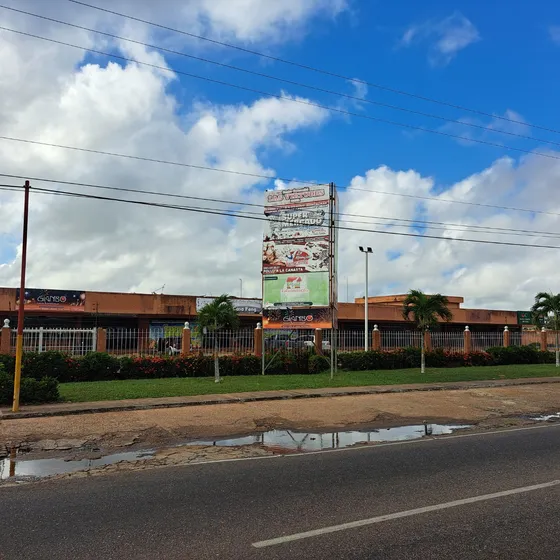 Local Comercial En El Centro Comercial  Las Virtudes En La Avenida Intercomunal El Tigre Estado Anzoategui