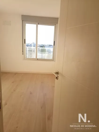 Apto De 1 Dormitorio En Tres Cruces - Montevideo