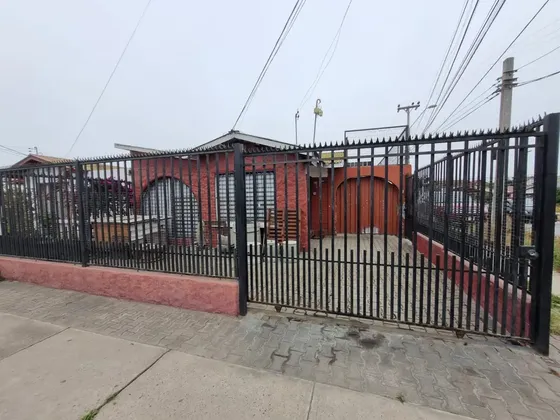 Casa En Avenida, Sector La Florida, La Serena