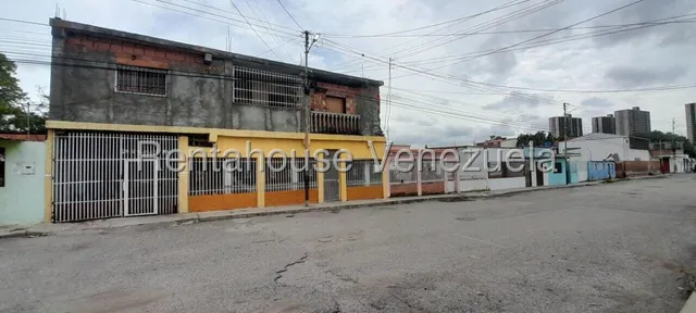 Yorli Pérez Vende Hermosa Y Cómoda Casa En Zona Oeste, Lara Contactame*