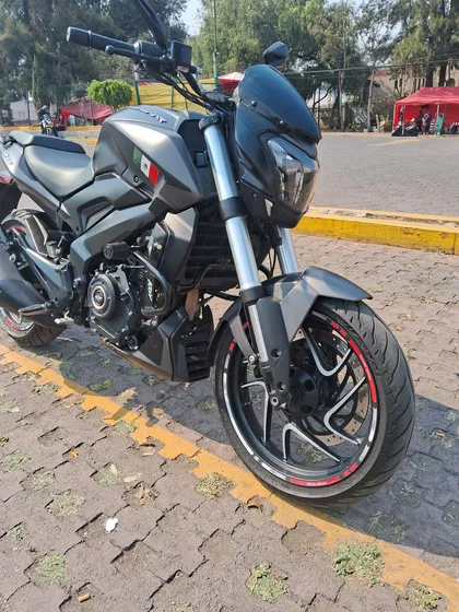 Dominar 400