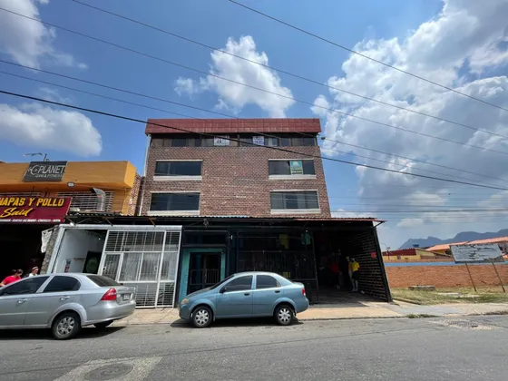 Edificio Y Galpon Comercial En Venta - Los Jarales - San Diego