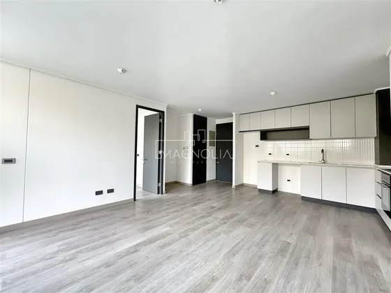 Departamento En Venta De 2 Dorm. En Huechuraba