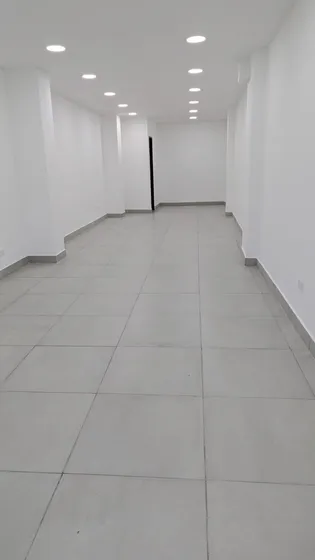 ¡tu Nuevo Espacio Comercial O Bodega En El Norte De Bogotá! A Estrenar Y Listo Para Tu Negocio.