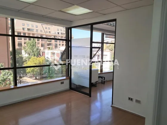 Oficina En Arriendo En Providencia