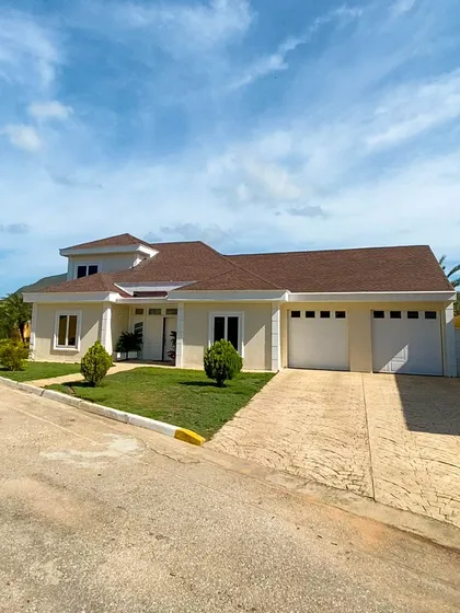 Casa Venta En Urb. Margarita Country Club - Nueva Esparta