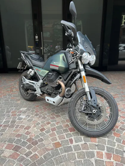 Moto Guzzi V85tt 850cc Usado Km 1300 Año 2022