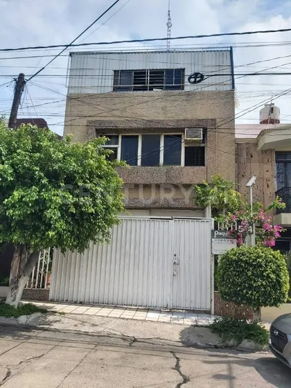 Venta De Local (maquila), Col. Jardines Alcalde, Guadalajara, Jalisco.