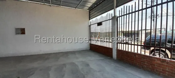 & Maria Luisa Mendoza Alquila Espectacular Local Comercial En El Centro De Cabudare Posee 57m2 Con Todo Lo Necesario Contactame 2 5 2 0 2 7 3                                                           