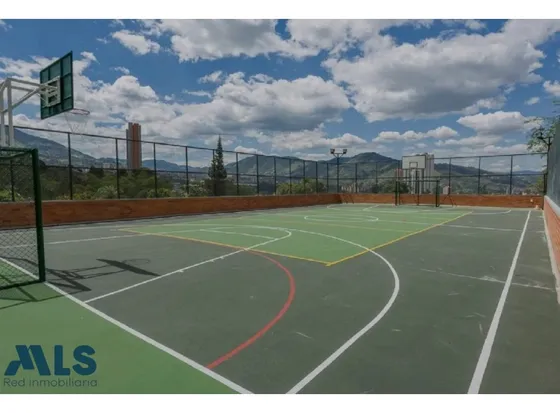 Ubicado Estrategicamente Dentro Del Sector.(mls#255406)