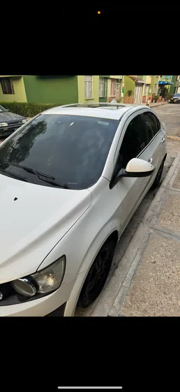 Chevrolet Sonic 1.6 Lt 5 P