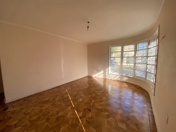 Casa En Arriendo De 3 Dorm. En Independencia