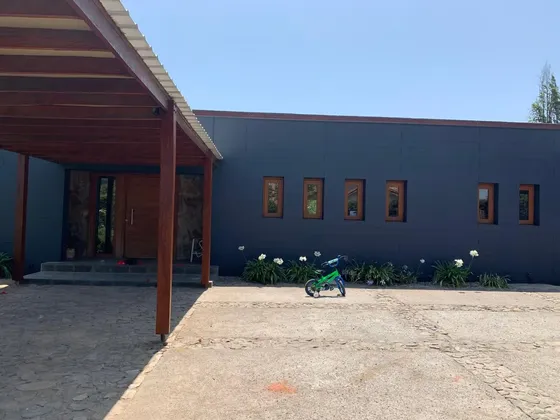 Arriendo Amplia Casa Familiar En Santa María De Los Lirios