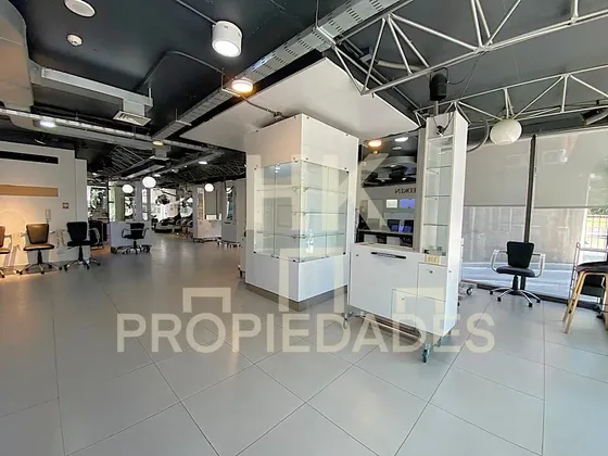 Local Comercial Oportunidad Ex Peluquería Con Mobiliario