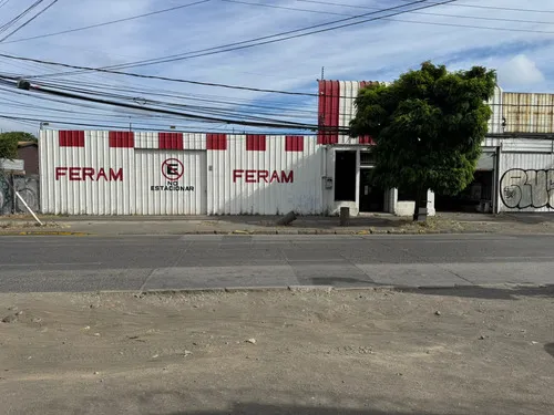 Arriendo Local Comercial, Con Sala De Ventas Y Oficinas, Pai