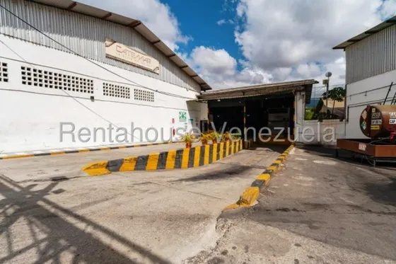 Galpón En Venta El Encantado 22-7673 Ab