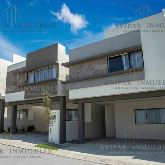 Casa En Venta En Cumbres De Monterrey. Met028