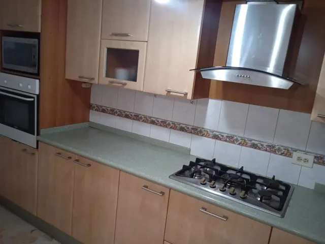 Town House En Venta O Alquiler Urb. Quintas Del Norte En Naguanagua Calle Abierta.