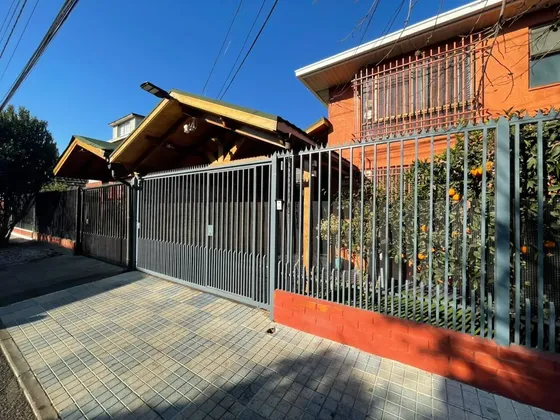Venta De Casa En La Comuna De Maipú 3d-3b