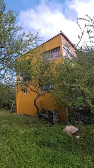 Casa En Venta - 2 Dormitorios 2 Baños - Córdoba