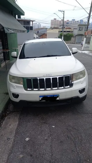 Jeep Grand Cherokee 3.6 Laredo Aut. 5p