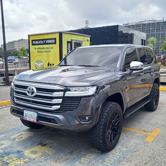 Toyota Land Cruiser L300