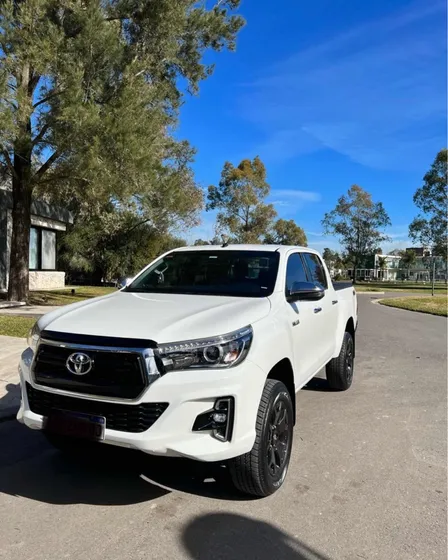 Toyota Hilux Pick-up 2.8 Cd Srx 177cv 4x4