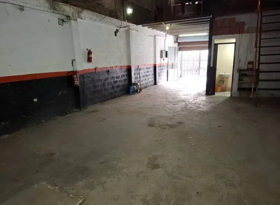 Local Comercial En Catia  25-16020  Linda Sahhar