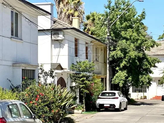 Estilo Clásico, Gran Casa, 4d+3b+servicios