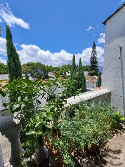 Venta De Casa En Loma De Los Bernal