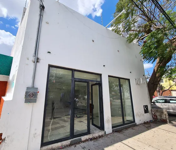 Local U Oficina En Renta Sobre Av. Itzaes | Mérida