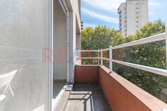 Venta Depto. 2 Amb. Doble Altura. Lomas De Zamora