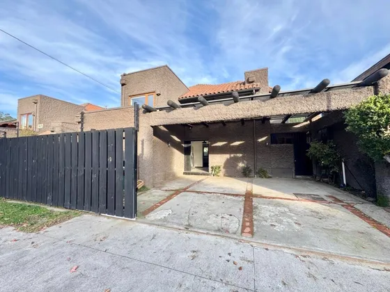 Casa Lonco, Entre Concepción Y Chiguayante, Biobío.