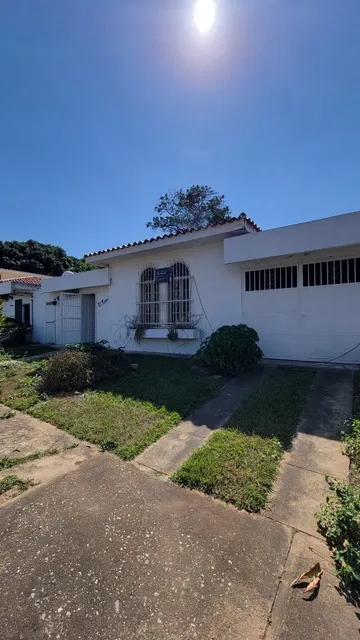 Michelle Vende Casa Quinta En Urb Trigal Sur Valencia Lt-c /