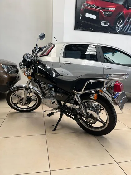Motocicleta Suzuki Gn 125f 2024