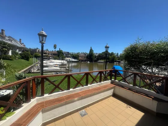 Departamento En Marinas Del Sol