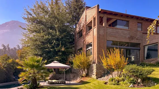 Casa En Venta En Arboretum Club De Campo Peñalolén