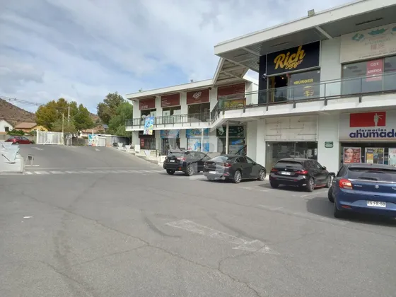 Local Comercial De 164m2 En Ciudad De Los Valles