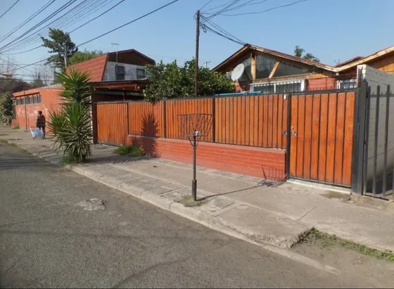 Casa En Venta De 3 Dorm. En Maipú